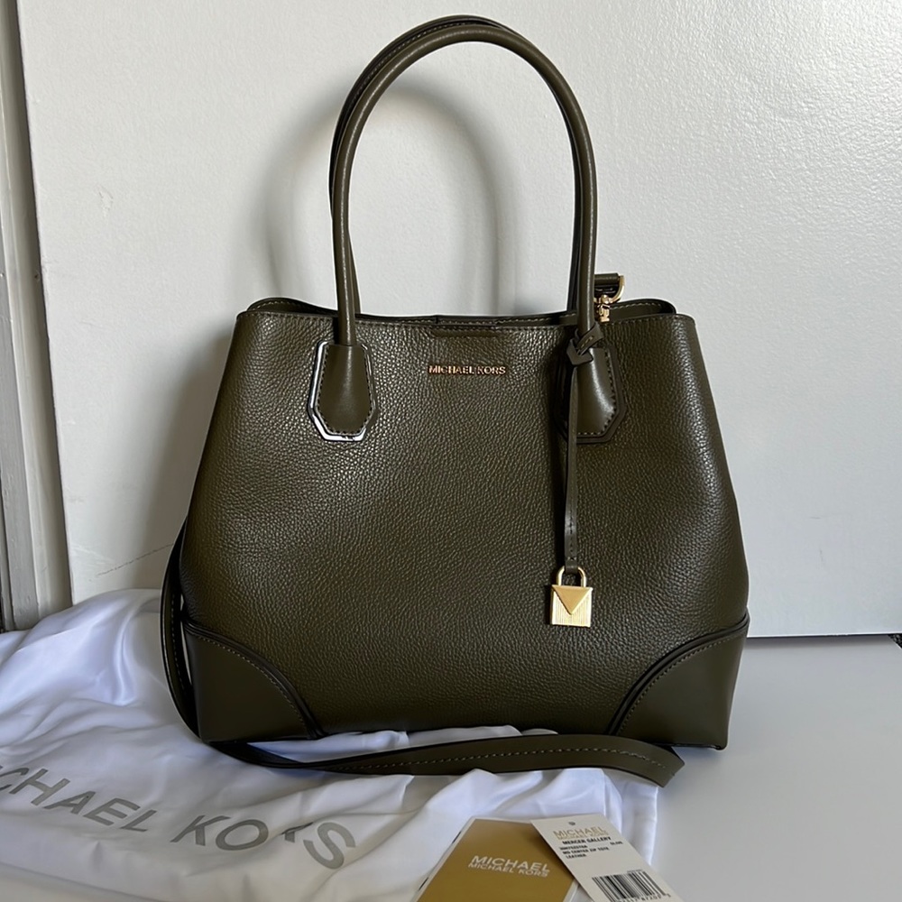 MICHAEL KORS MD ZIP TOTE